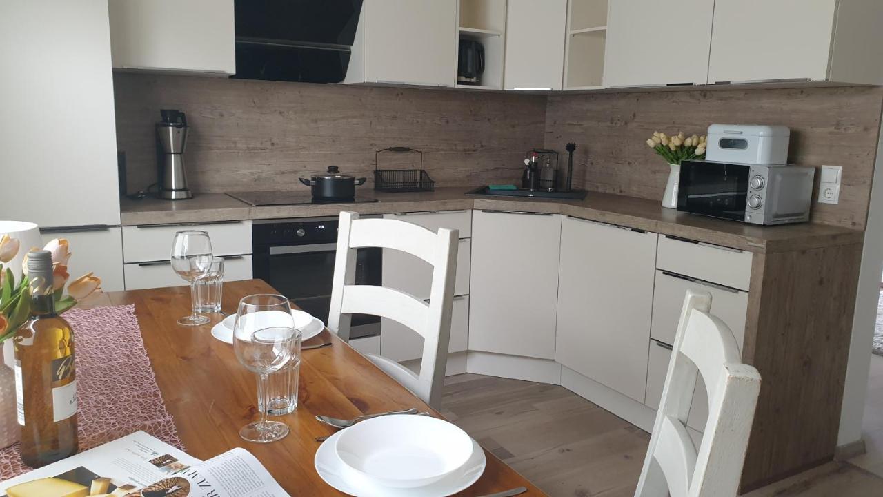 Boardingappartement Windeckblick, Ruhige, Zentrale Lage Mit Grossem Suedbalkon Bühl Eksteriør bilde