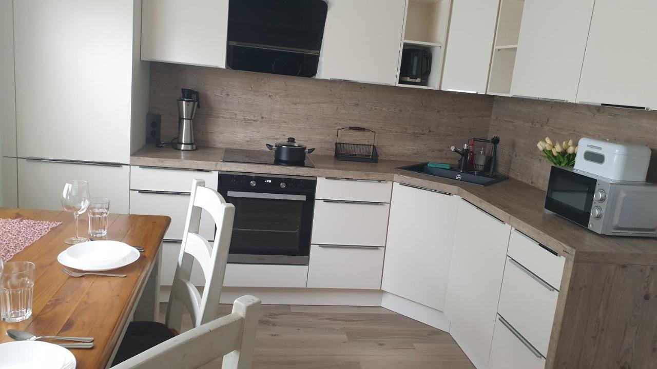 Boardingappartement Windeckblick, Ruhige, Zentrale Lage Mit Grossem Suedbalkon Bühl Eksteriør bilde