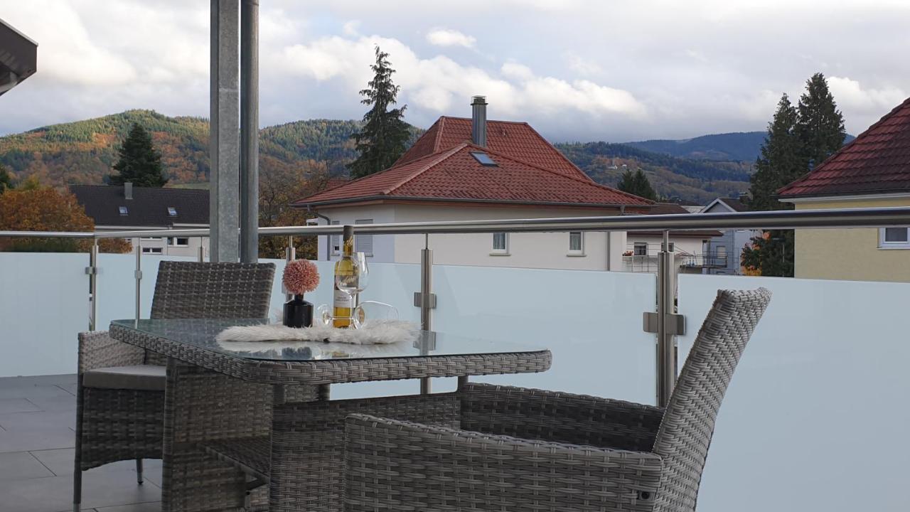 Boardingappartement Windeckblick, Ruhige, Zentrale Lage Mit Grossem Suedbalkon Bühl Eksteriør bilde